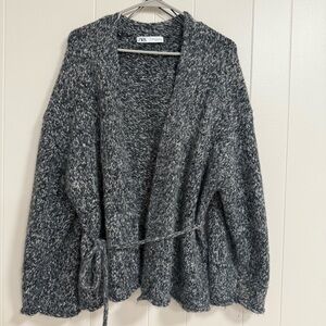 Zara Women's Gray Sweater